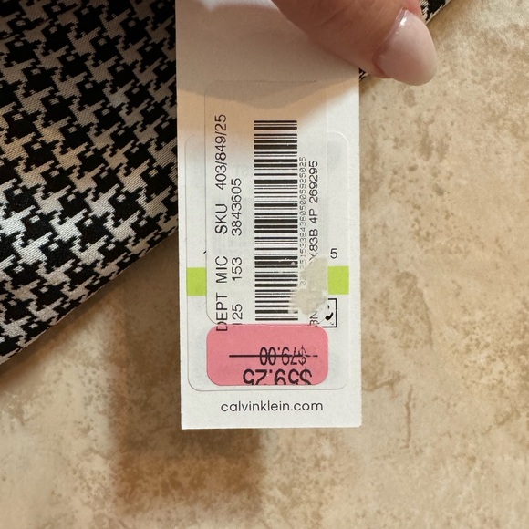 Calvin Klein Skirt! New with Tags! - Picture 4 of 5